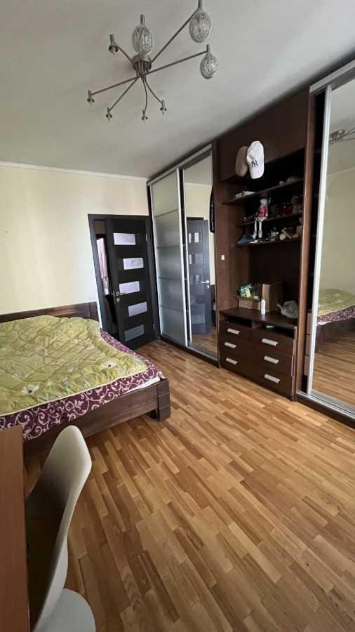 Продажа 3-комнатной квартиры 71.5 м², Срибнокильская ул., 22А