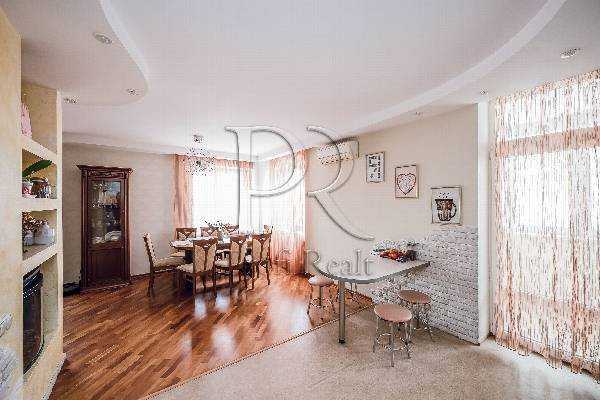 Продажа 3-комнатной квартиры 109 м², Никольско-Слободская ул., 6