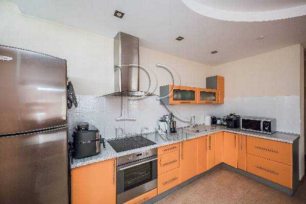 Продажа 3-комнатной квартиры 109 м², Никольско-Слободская ул., 6