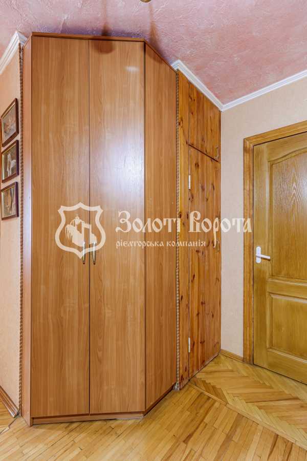 Продажа 2-комнатной квартиры 44.4 м², Краковская ул., 18