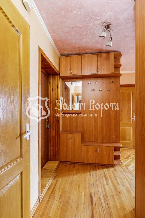 Продажа 2-комнатной квартиры 44.4 м², Краковская ул., 18