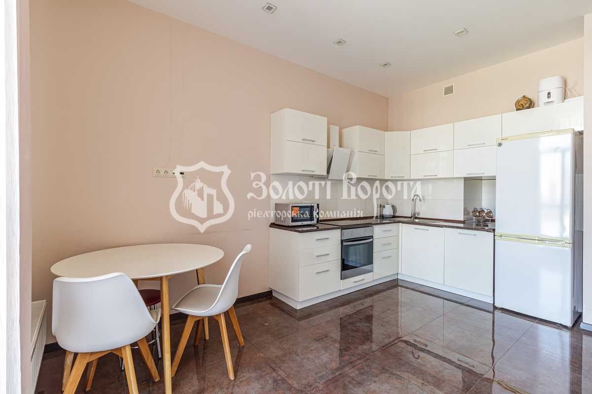 Продажа 2-комнатной квартиры 69.8 м², Джона Маккейна ул., 7