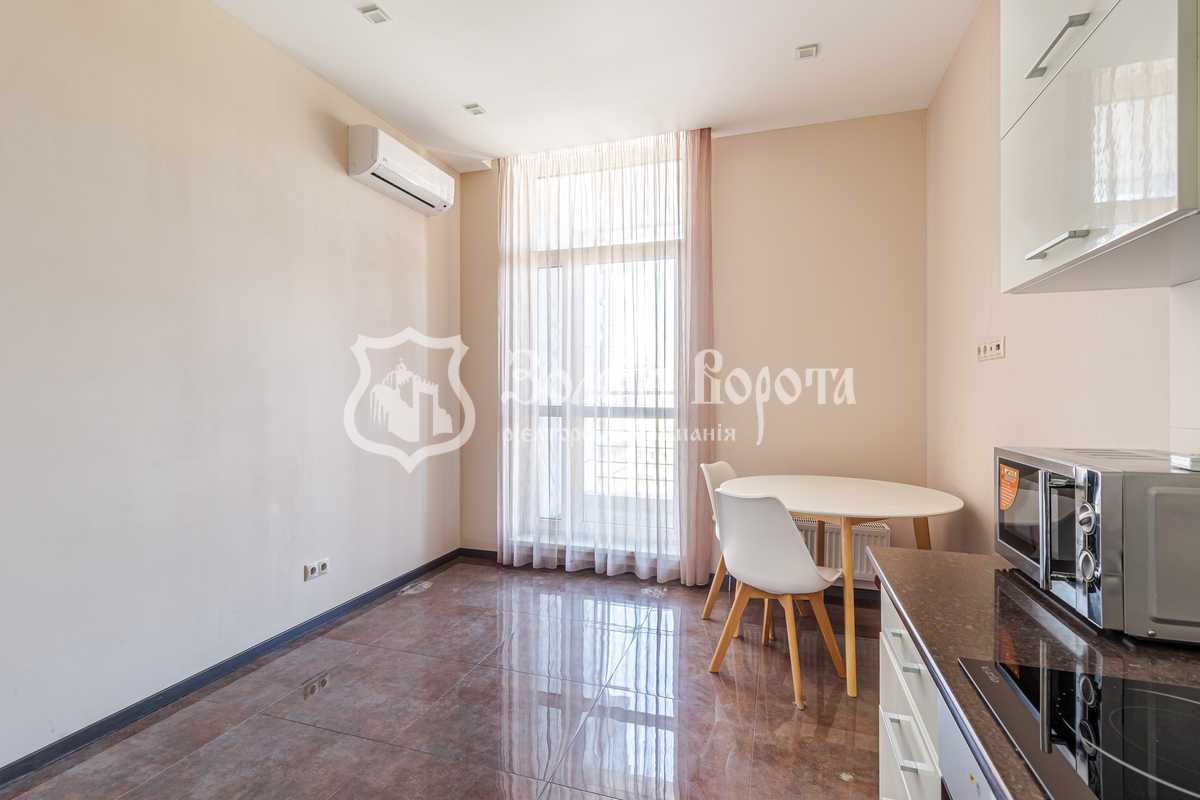 Продажа 2-комнатной квартиры 69.8 м², Джона Маккейна ул., 7