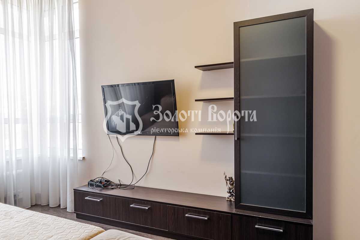 Продажа 2-комнатной квартиры 69.8 м², Джона Маккейна ул., 7