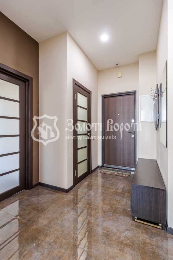 Продажа 2-комнатной квартиры 69.8 м², Джона Маккейна ул., 7