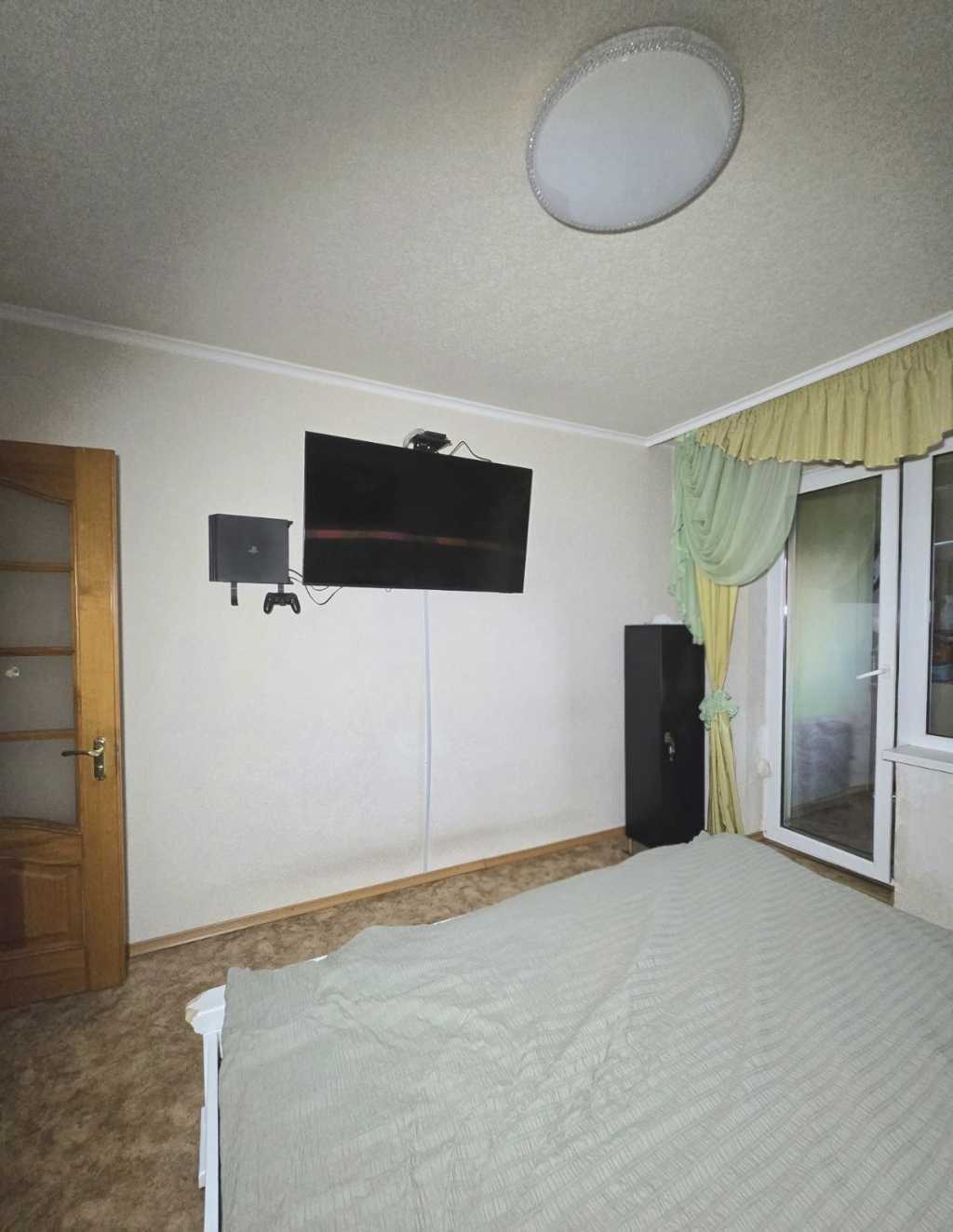 Продажа 3-комнатной квартиры 68 м², Александрийская ул.