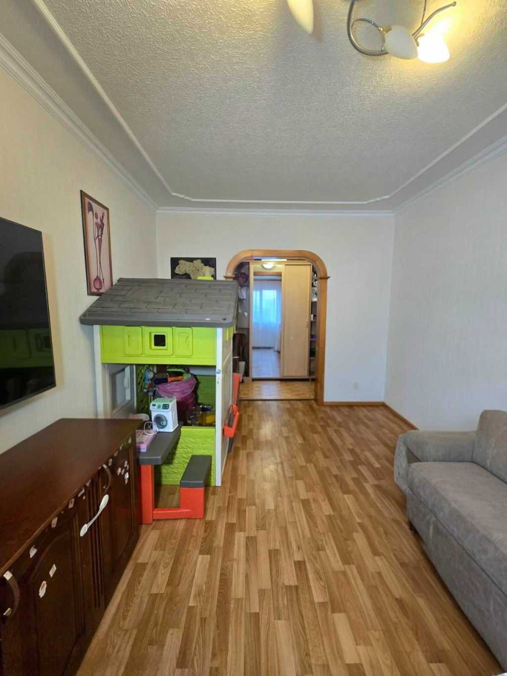 Продажа 3-комнатной квартиры 68 м², Александрийская ул.