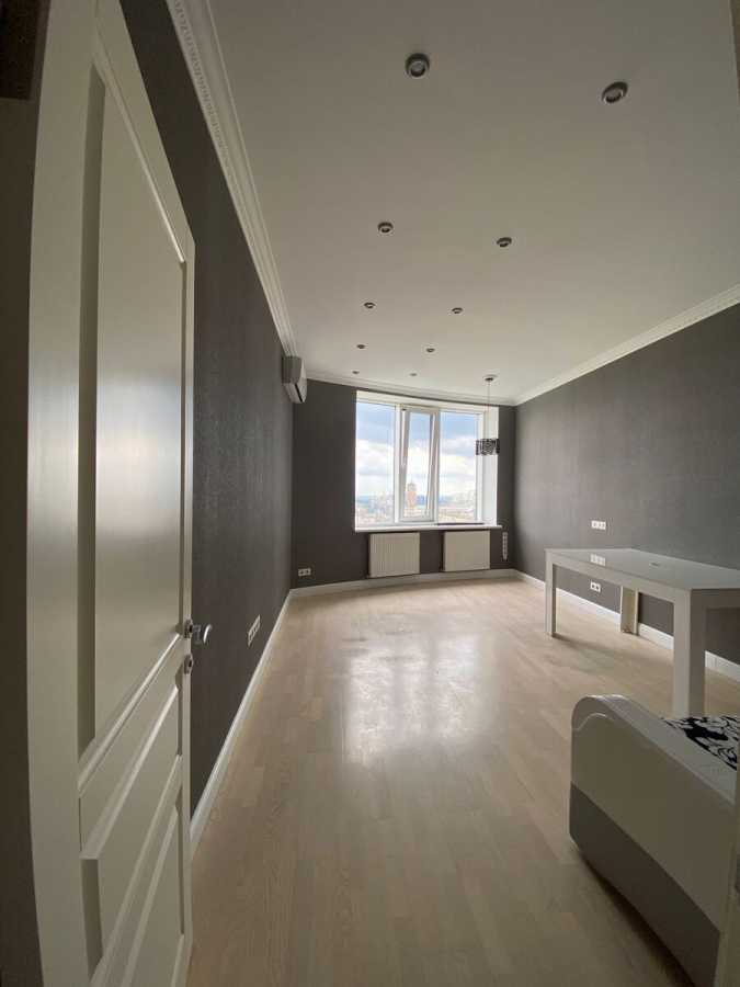 Оренда офісу 90 м², Лесі Українки бул., 7Б