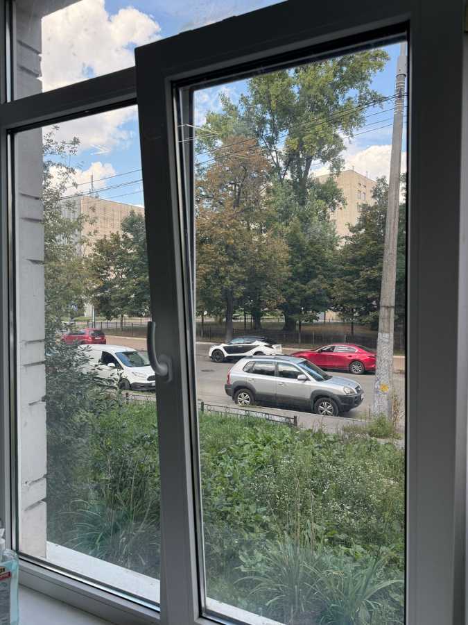 Оренда офісу 90 м², Освіти вул., 10/2