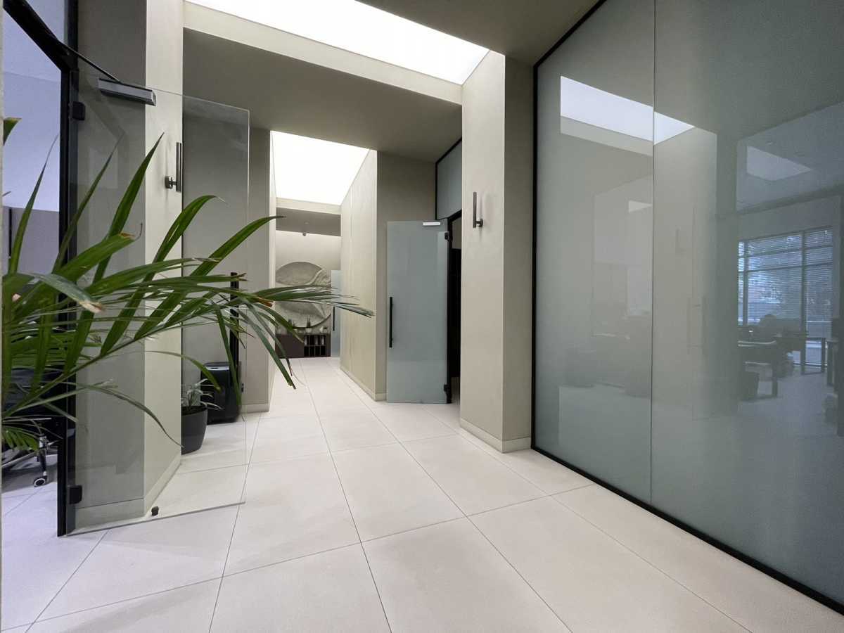 Продажа другого торгового помещения 268 м², Михаила Максимовича ул., 28