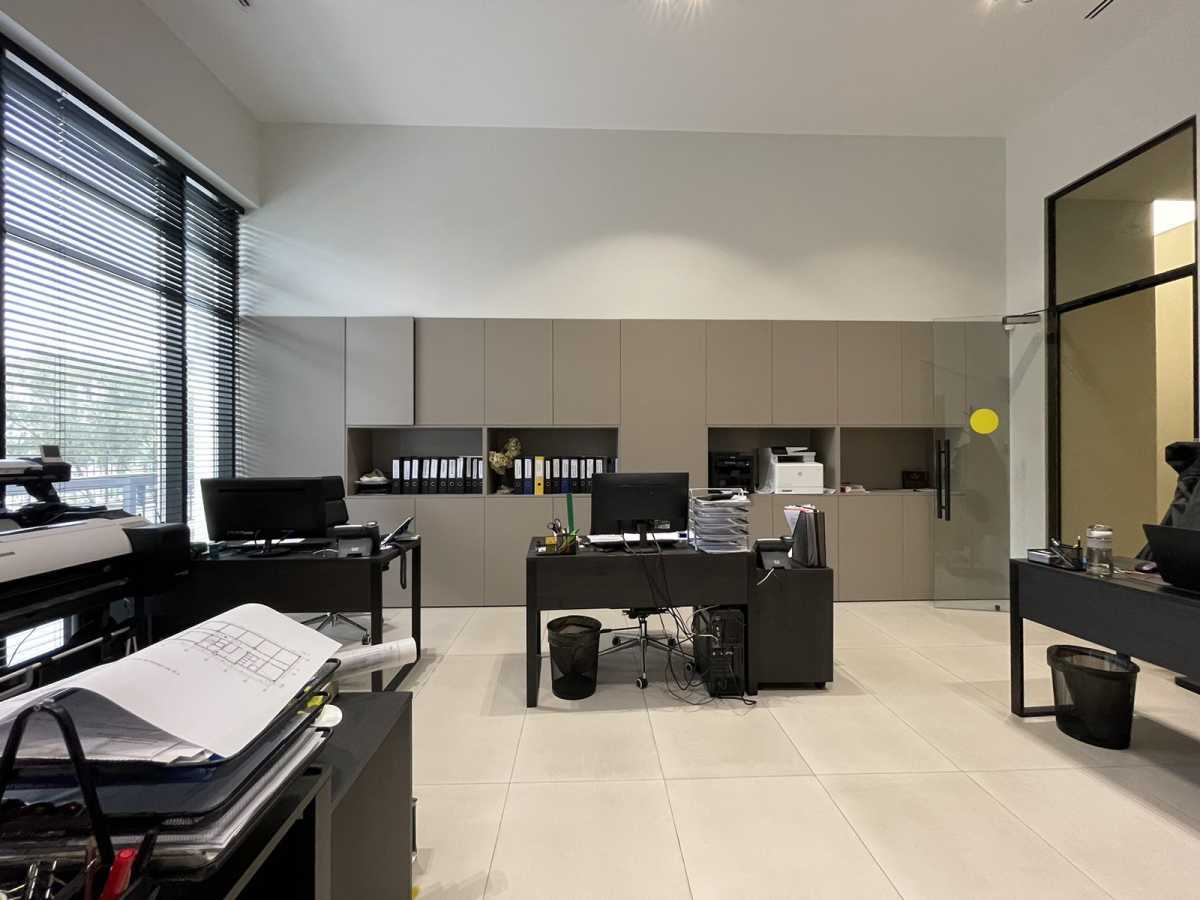 Продажа другого торгового помещения 268 м², Михаила Максимовича ул., 28