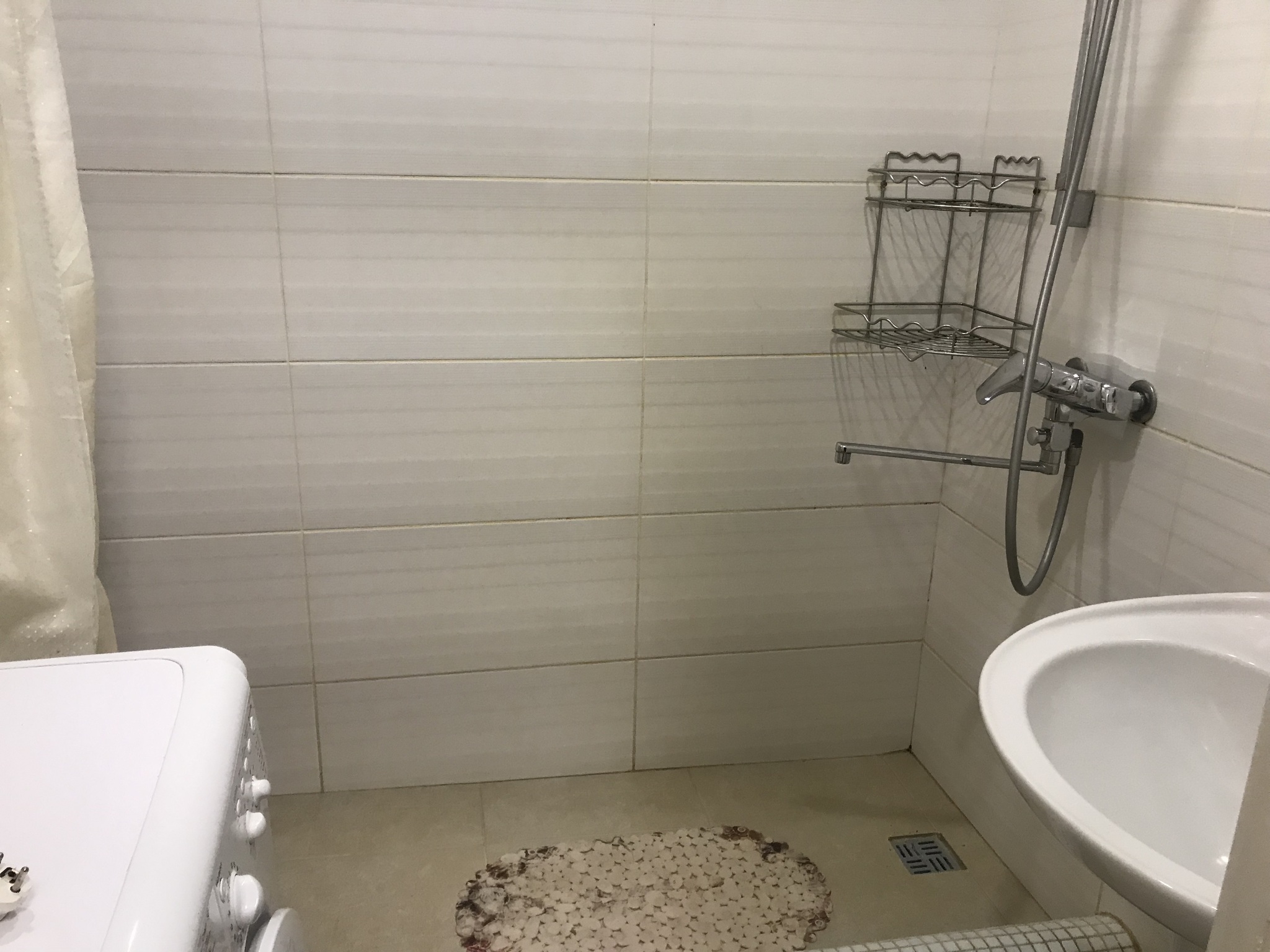 Аренда 3-комнатной квартиры 70 м², Рабочая ул., 166А