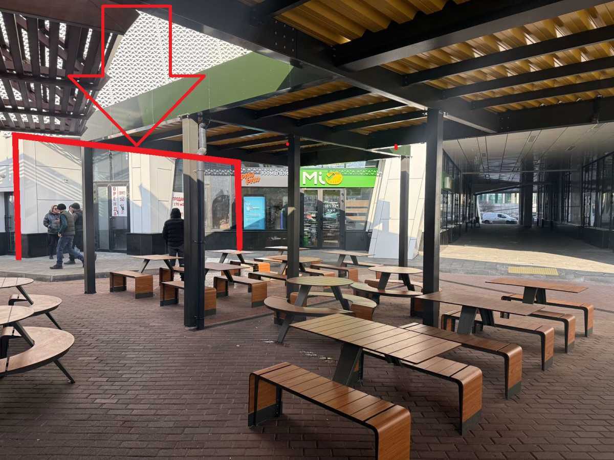 Продажа другого торгового помещения 170 м², Берестейський, 11