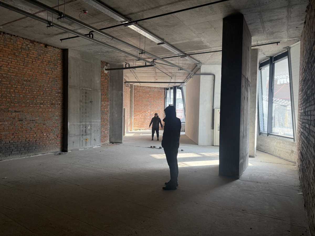 Продажа другого торгового помещения 170 м², Берестейський, 11