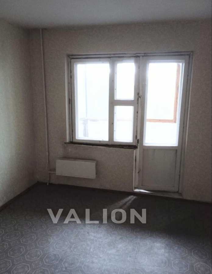 Продаж 3-кімнатної квартири 78.7 м², Срібнокільська вул., 8