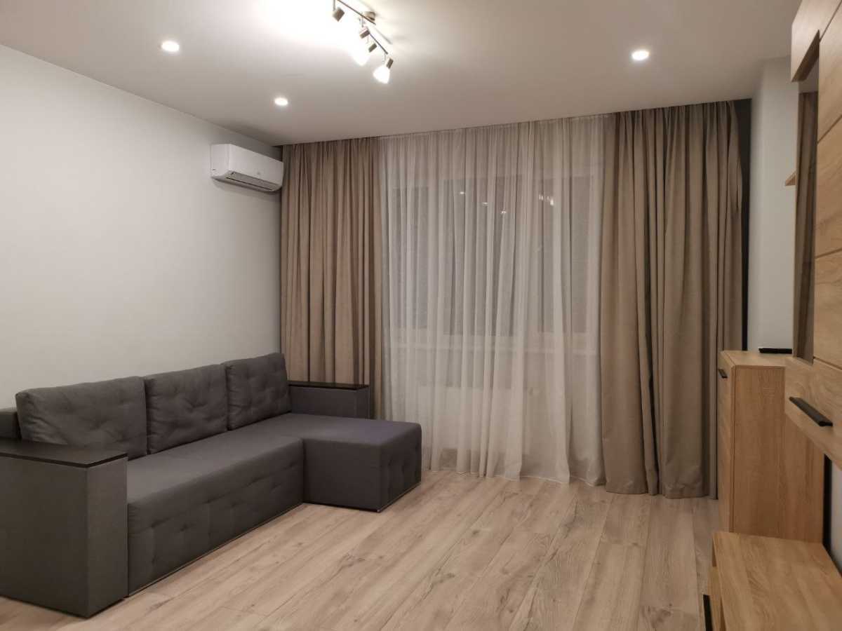 Оренда 1-кімнатної квартири 46 м², Андрія Аболмасова вул., 7