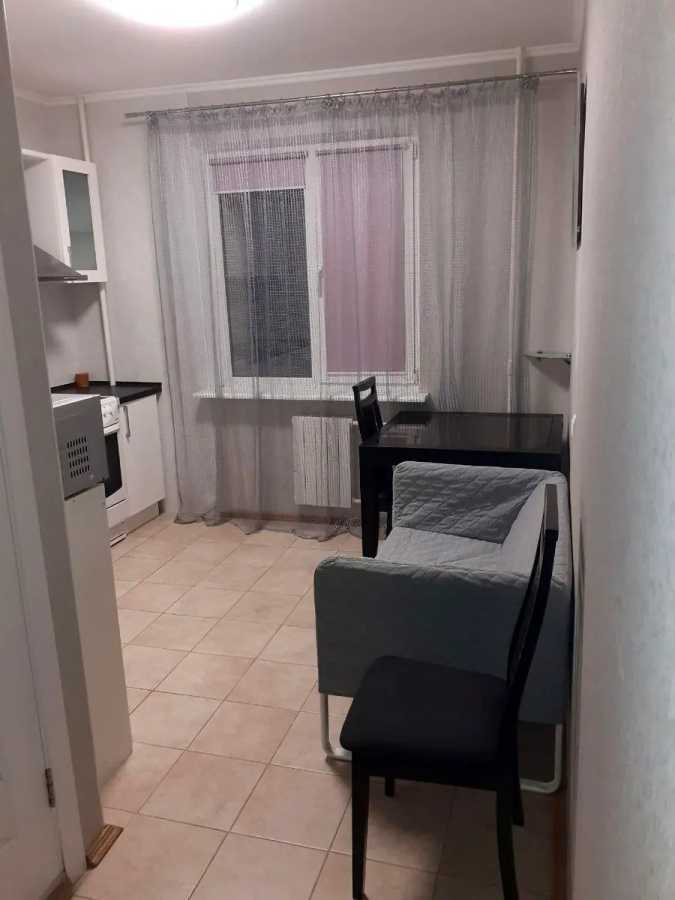 Оренда 2-кімнатної квартири 56 м², Квітневий пров., 1Б