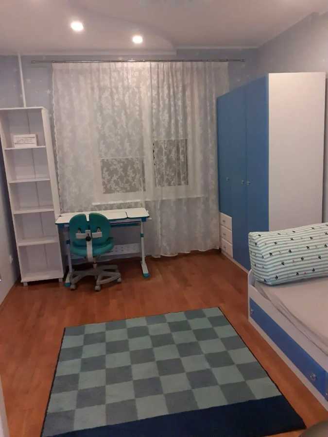 Оренда 2-кімнатної квартири 56 м², Квітневий пров., 1Б