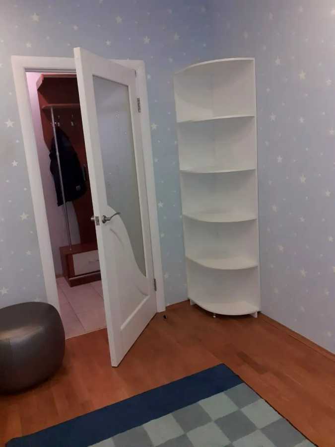 Оренда 2-кімнатної квартири 56 м², Квітневий пров., 1Б