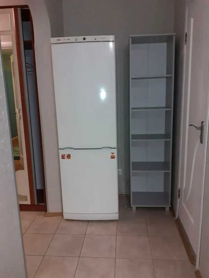 Оренда 2-кімнатної квартири 56 м², Квітневий пров., 1Б