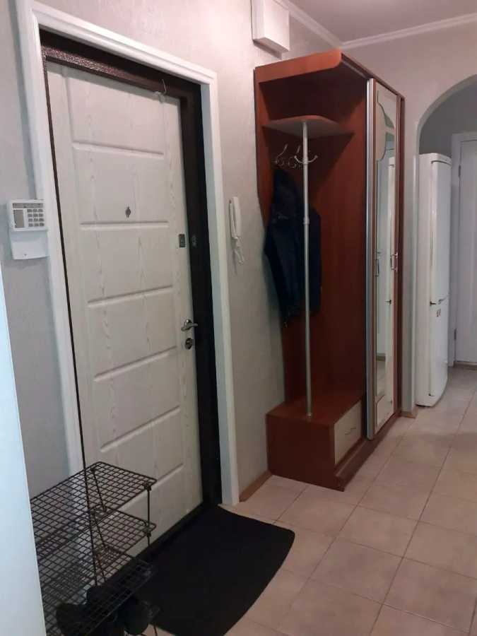 Оренда 2-кімнатної квартири 56 м², Квітневий пров., 1Б