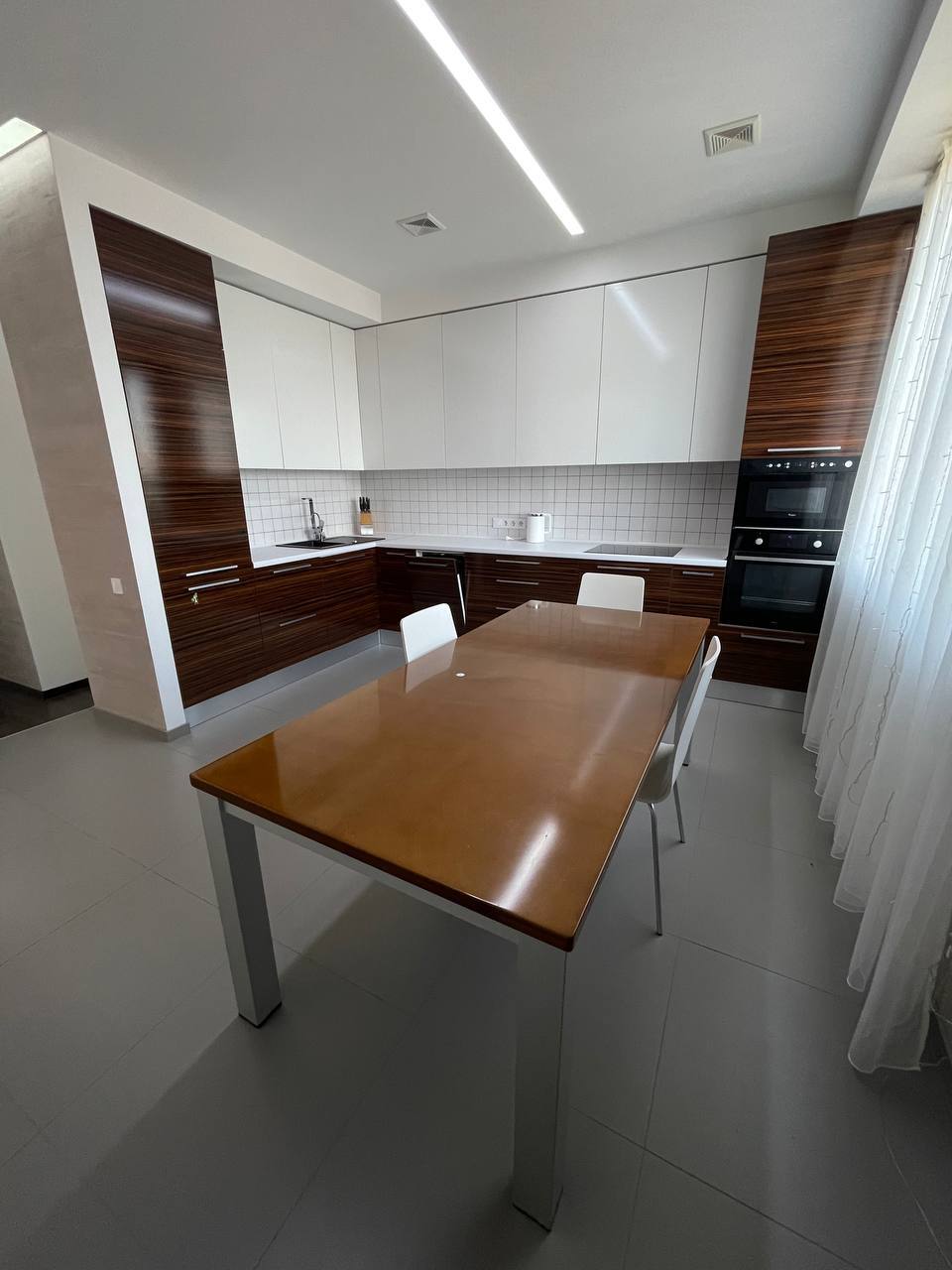 Аренда 4-комнатной квартиры 165 м², Гагарина просп.