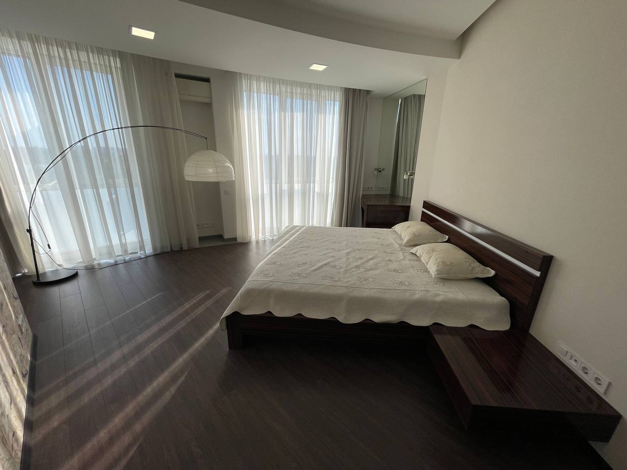 Аренда 4-комнатной квартиры 165 м², Гагарина просп.