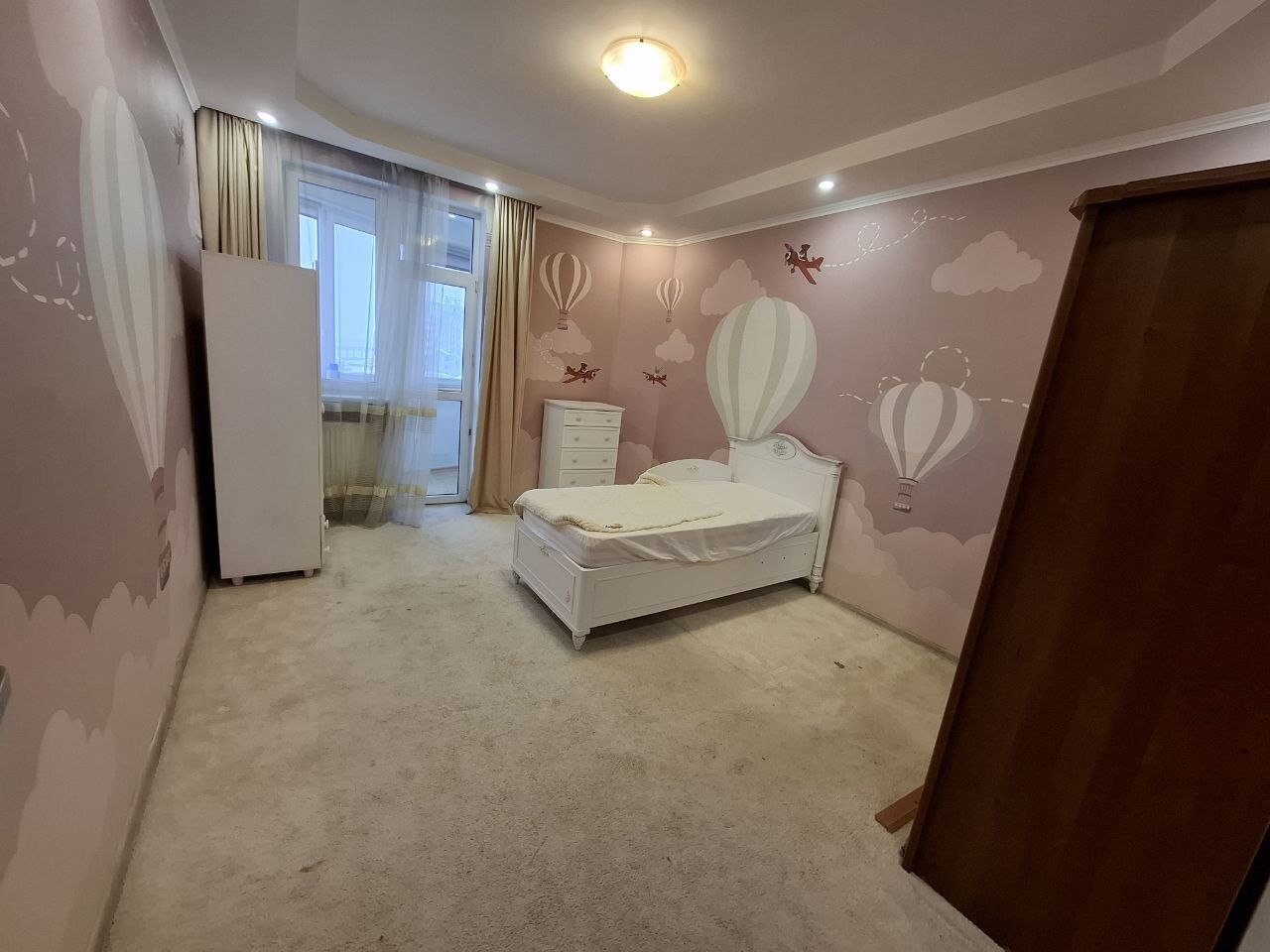 Аренда 4-комнатной квартиры 150 м², Павла Ниринберга ул.