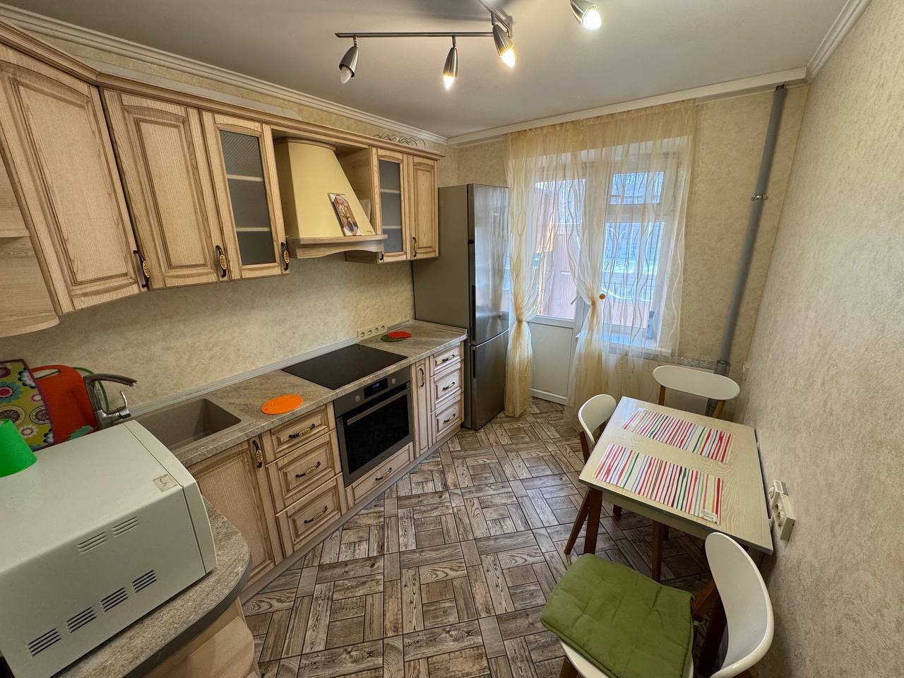 Аренда 2-комнатной квартиры 52 м², Суворова ул.