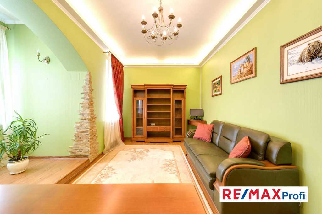 Продажа дома 450 м², Освіти