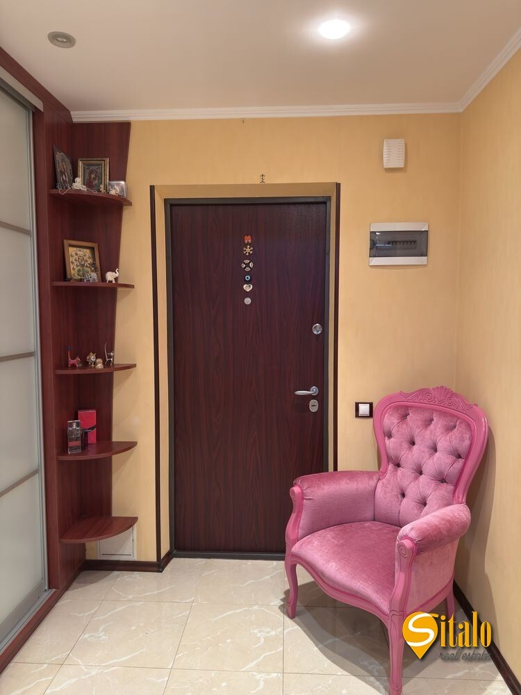 Продажа 2-комнатной квартиры 73 м², Дарницкий бул., 8