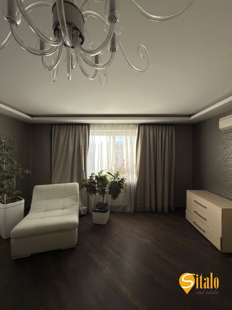 Продажа 2-комнатной квартиры 73 м², Дарницкий бул., 8