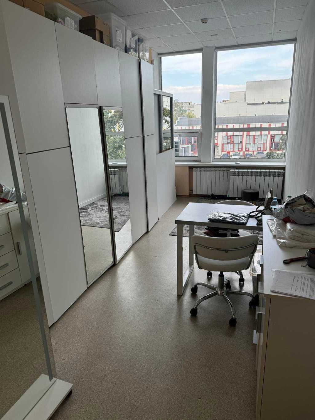 Оренда офісу 16 м², Євгена Сверстюка вул., 11б