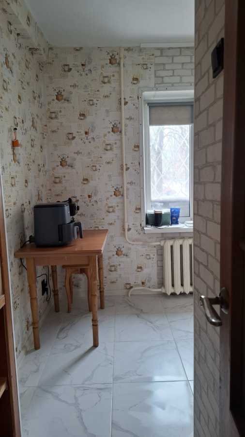 Продажа 3-комнатной квартиры 59.9 м², Пражская ул., 20