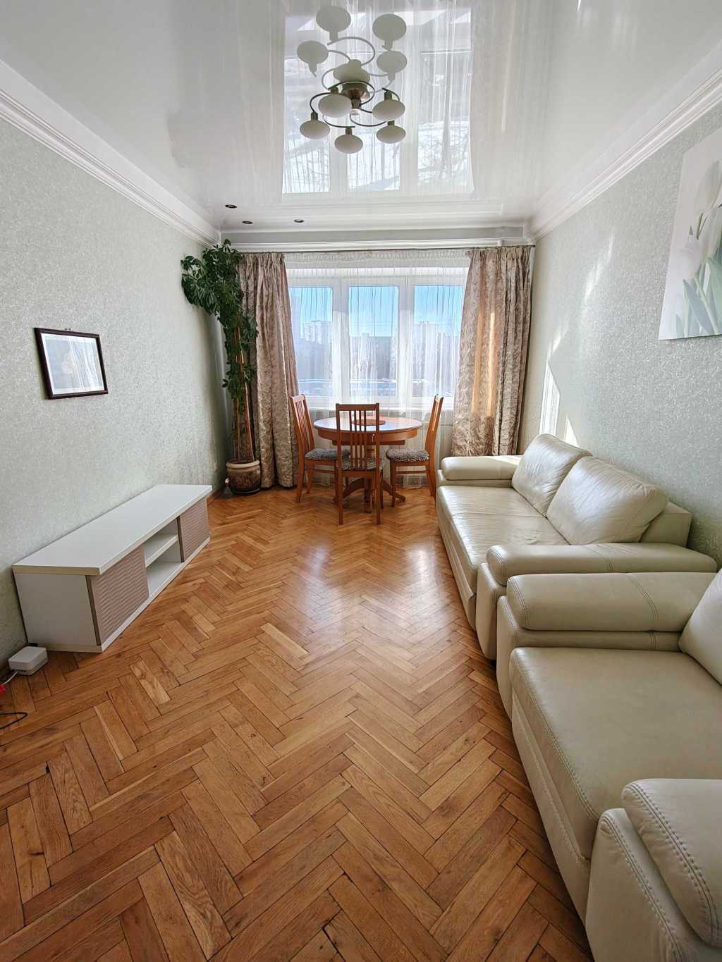 Оренда 3-кімнатної квартири 65 м², Братиславська вул., 4