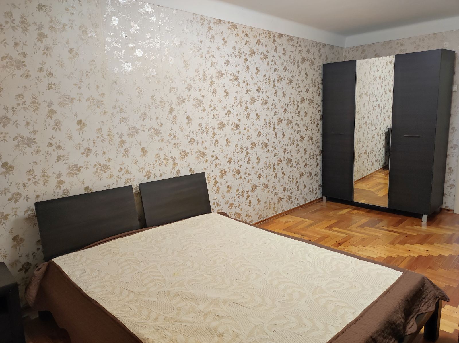 Аренда 3-комнатной квартиры 68 м², Чаривная ул., 125