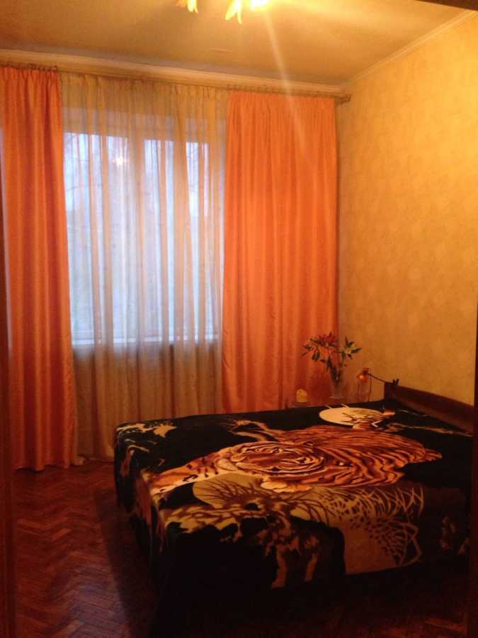 Продажа 3-комнатной квартиры 70.1 м², Питерская ул., 6