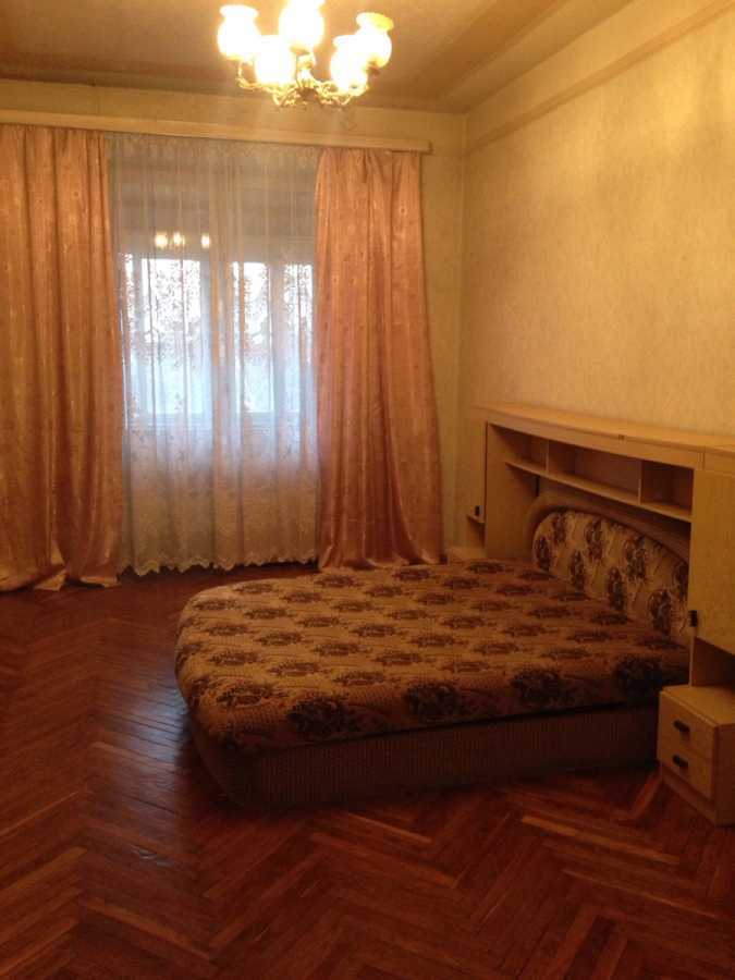 Продажа 3-комнатной квартиры 70.1 м², Питерская ул., 6