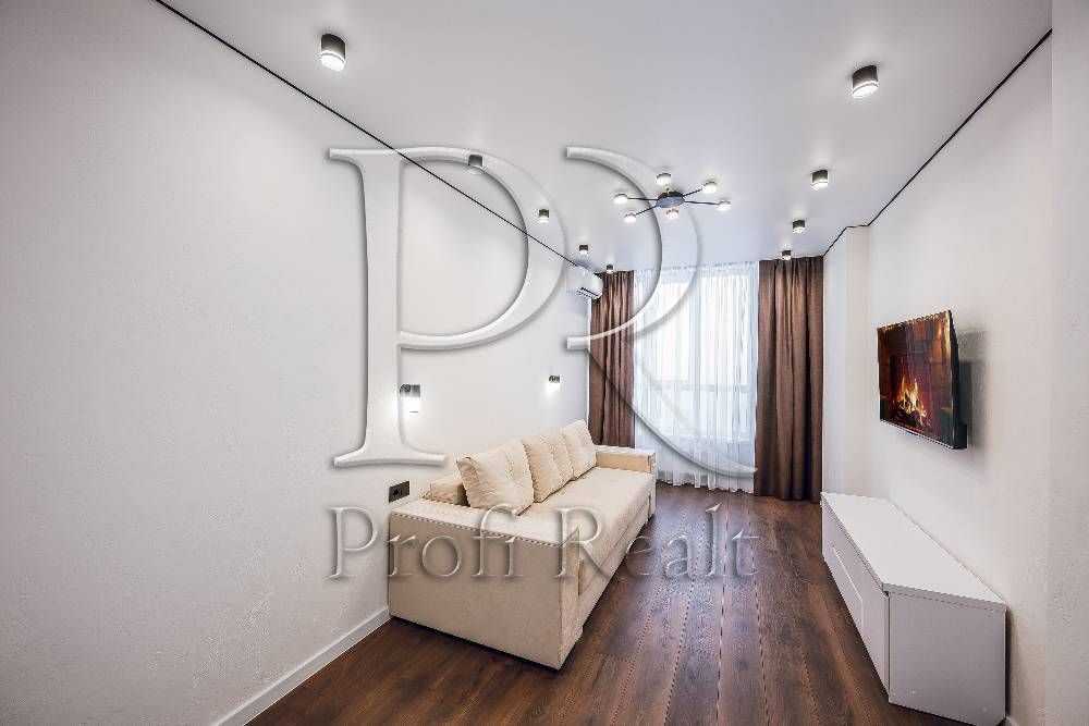 Продажа 1-комнатной квартиры 43 м², Академика Глушкова просп., 1 ПАВ 5