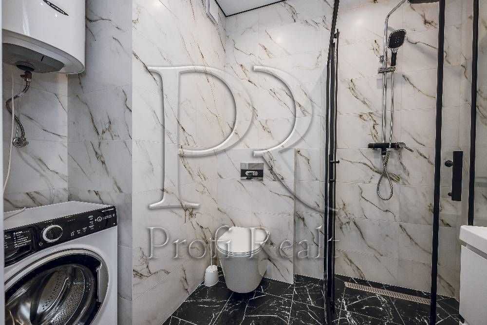 Продажа 1-комнатной квартиры 43 м², Академика Глушкова просп., 1 ПАВ 5