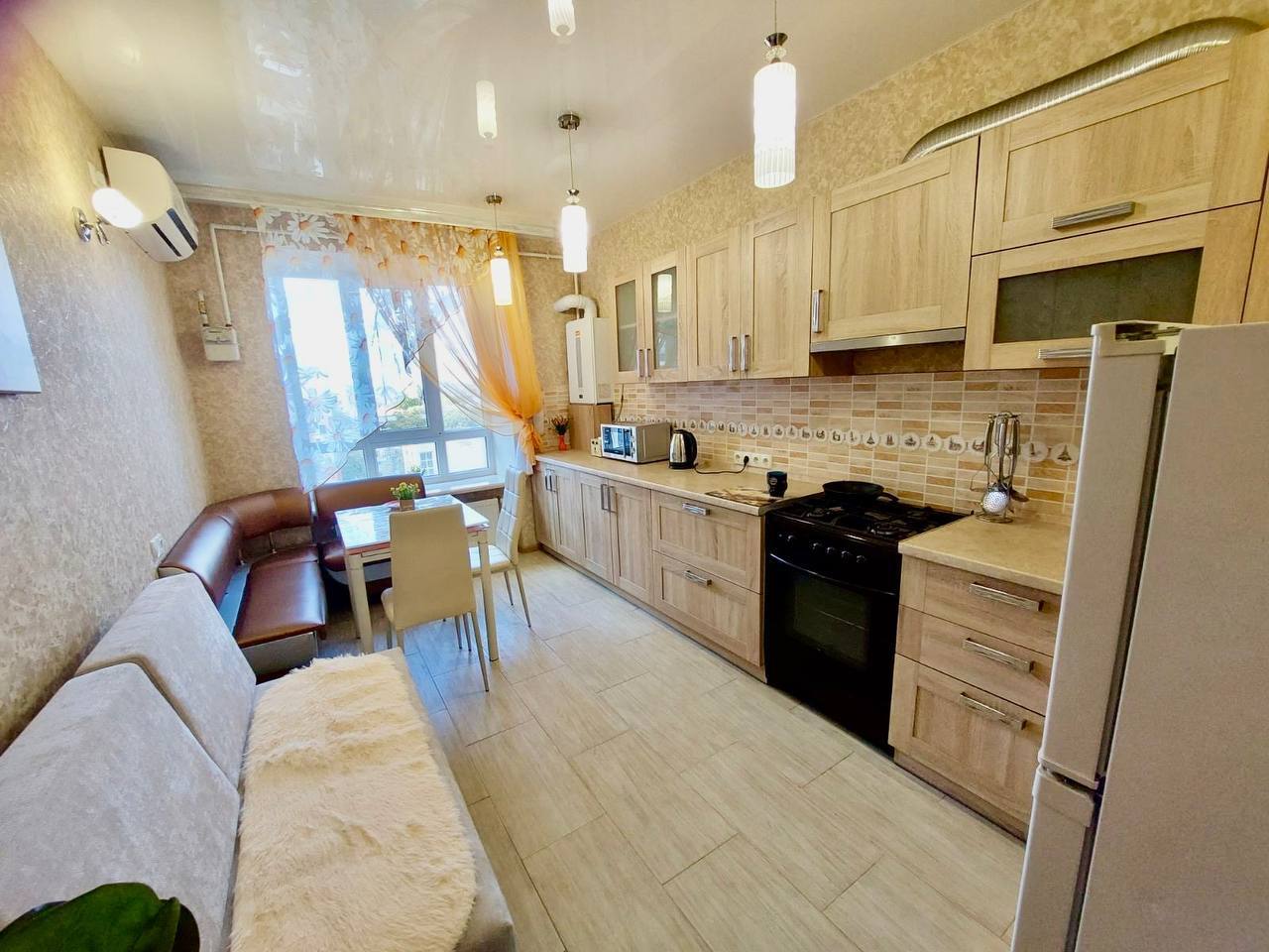 Аренда 1-комнатной квартиры 48 м², Владимира Антоновича ул., 36А