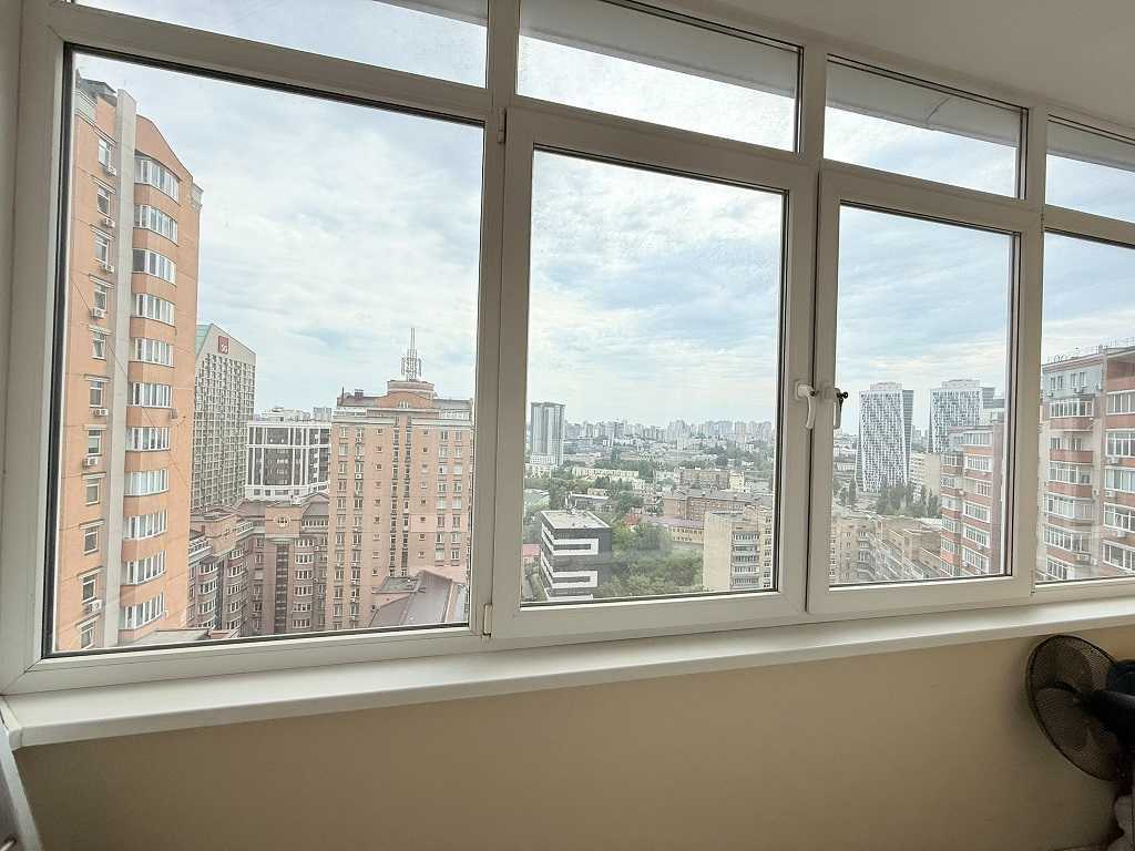 Аренда 3-комнатной квартиры 125 м², Вячеслава Черновола ул., 25