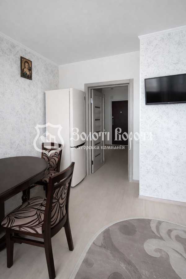Продажа 1-комнатной квартиры 47 м², Макаренко ул., 1А