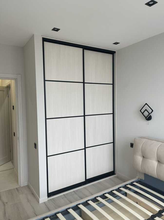 Продажа 1-комнатной квартиры 37.5 м², Салютная ул., 2