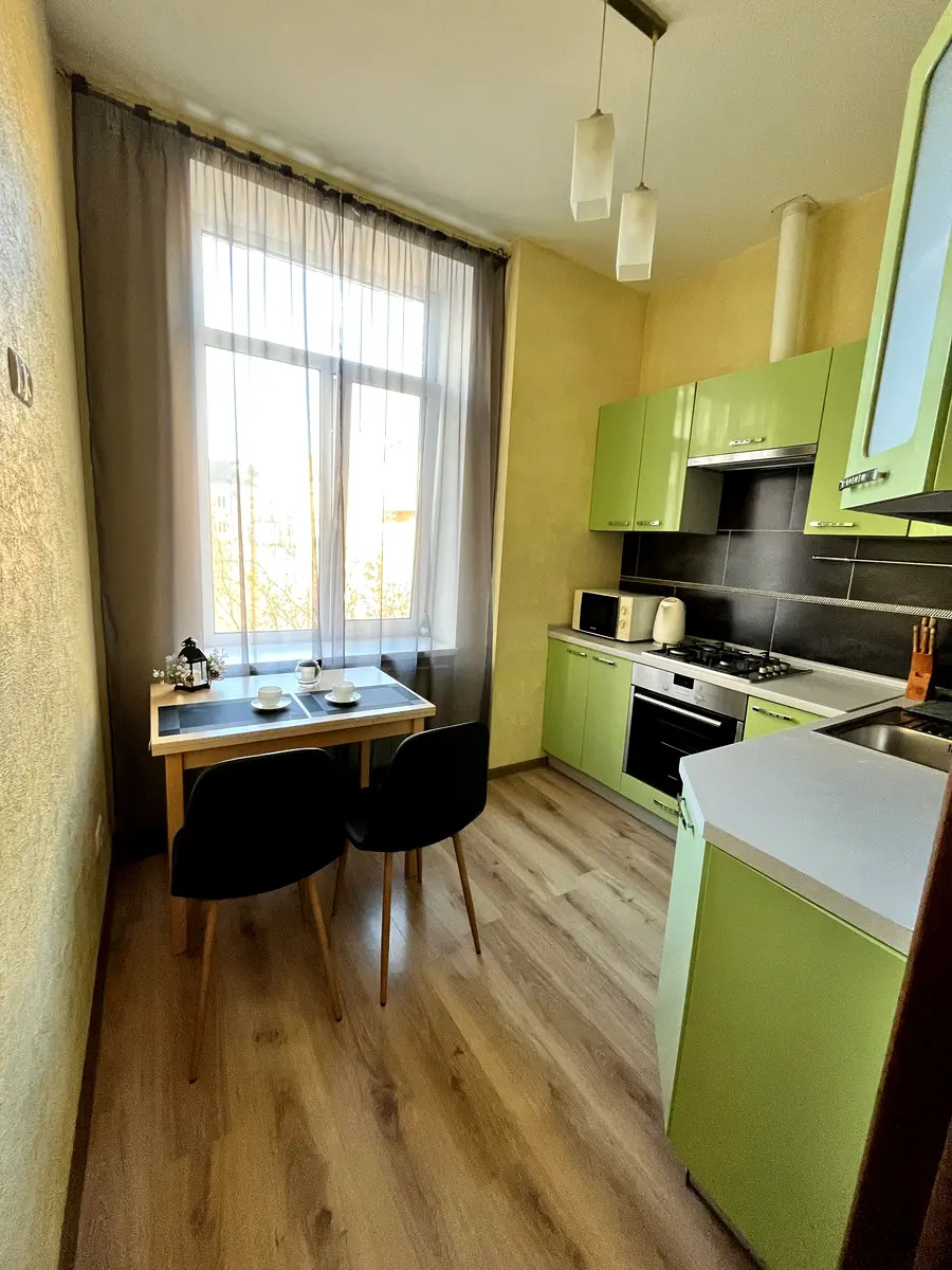 Продажа 1-комнатной квартиры 45 м², Хорива ул., 43