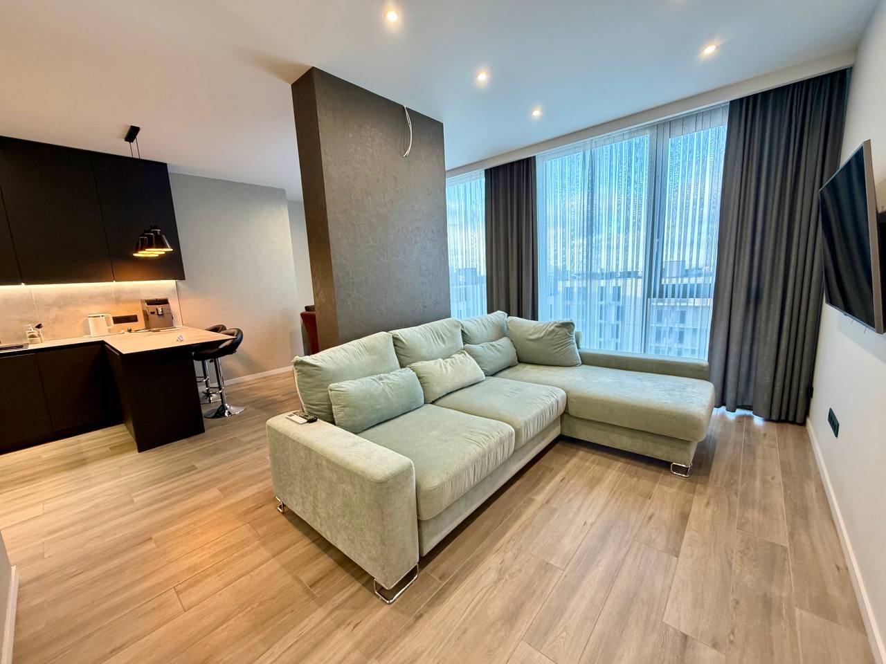 Аренда 3-комнатной квартиры 95 м², Владимира Вернадского ул.