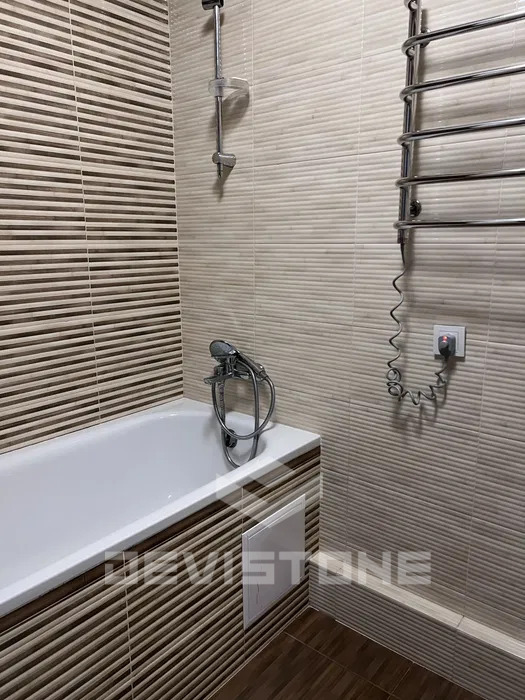 Оренда 2-кімнатної квартири 74 м², Сергія Данченка вул., 1