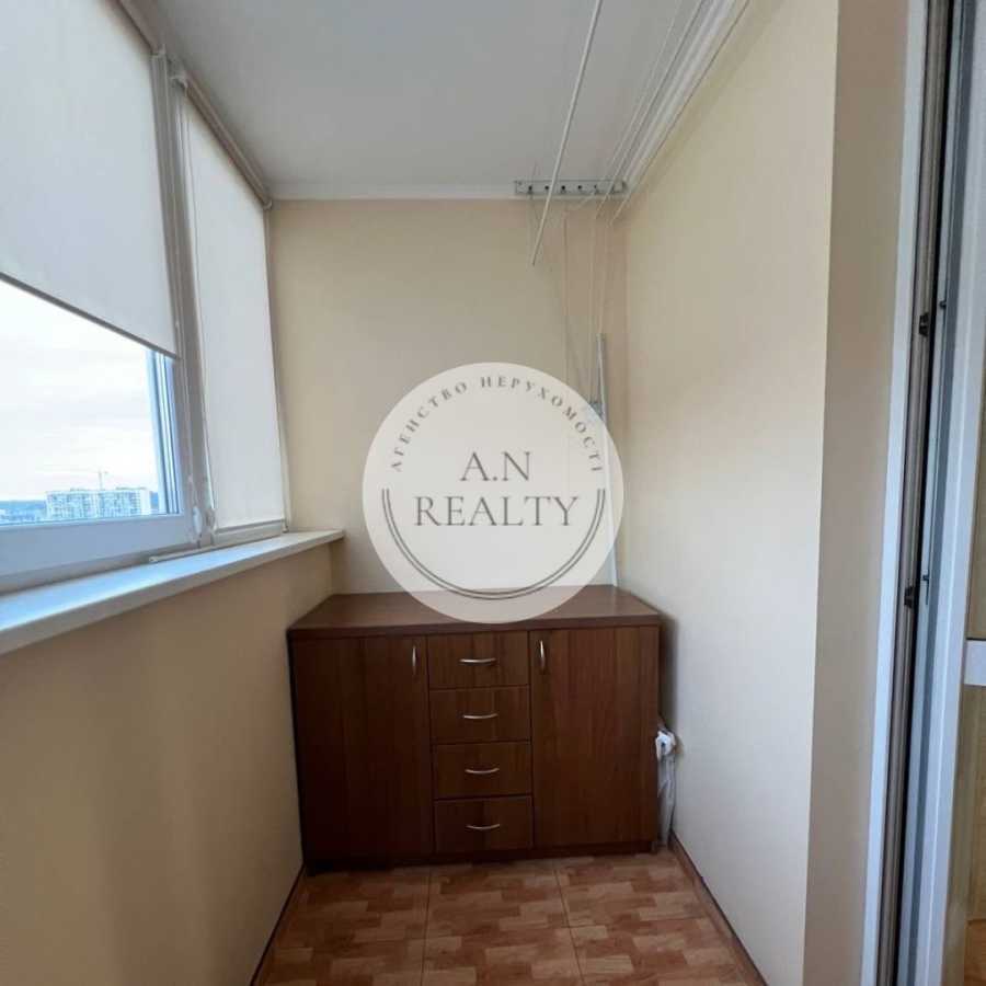 Продажа 2-комнатной квартиры 70 м², Юрия Шумского ул., 1Б