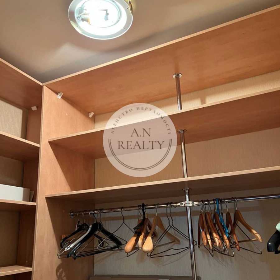 Продажа 2-комнатной квартиры 70 м², Юрия Шумского ул., 1Б