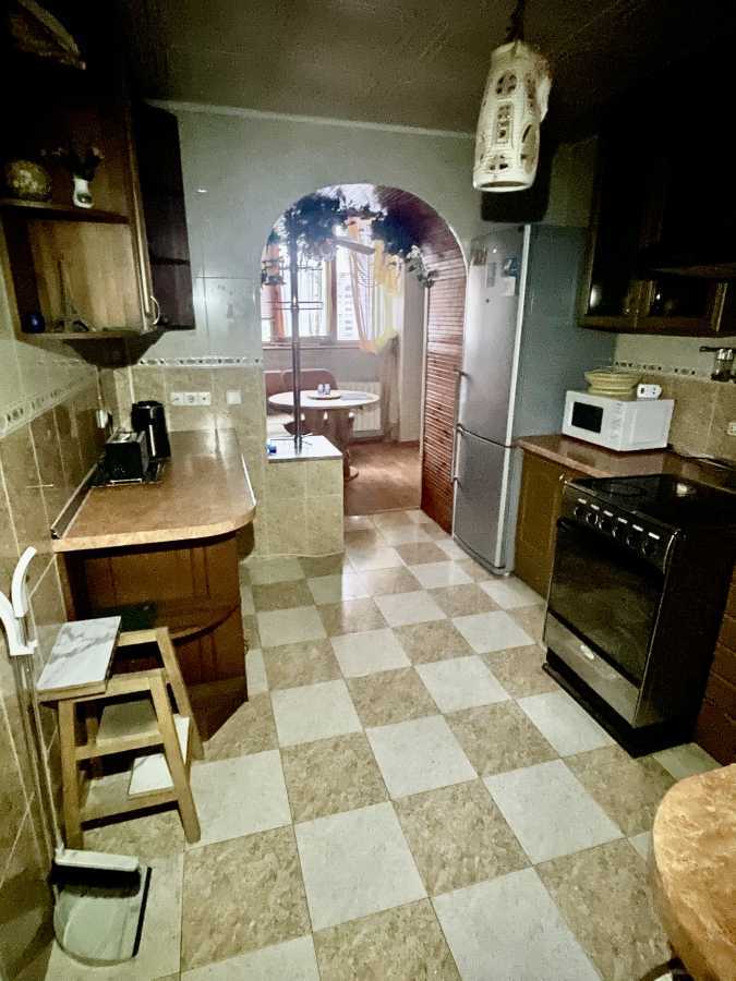 Аренда 3-комнатной квартиры 85 м², Героев Сталинграда просп., 20